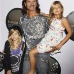 Lorenzo Lamas with kids